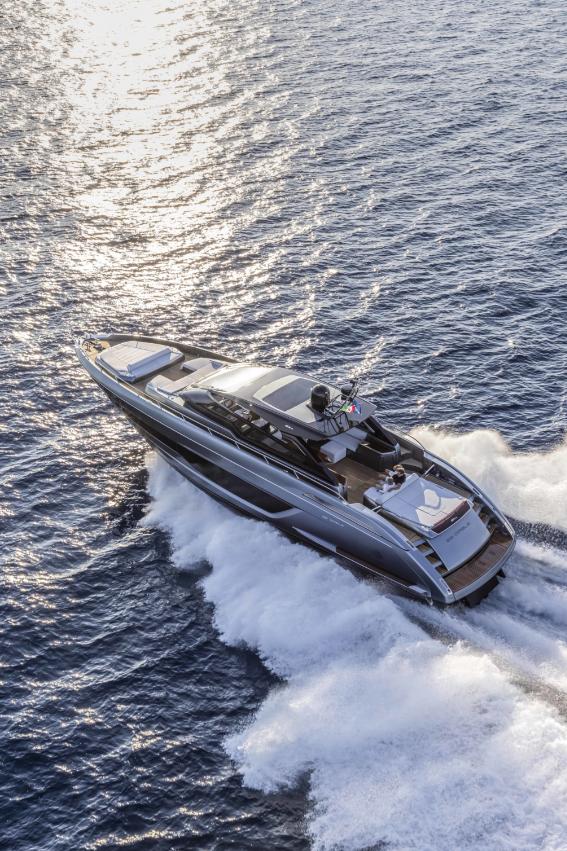 Riva 68 Diable-7