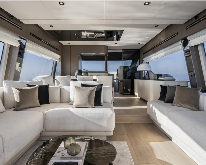 Ferretti 720-17