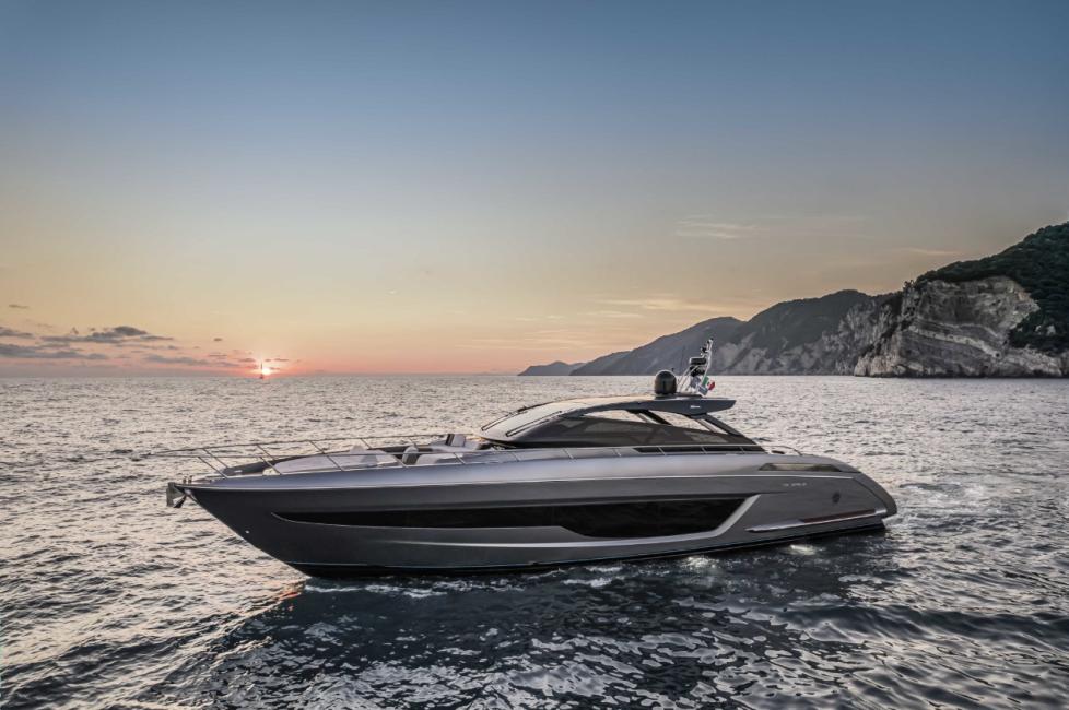 Riva 68 Diable-5