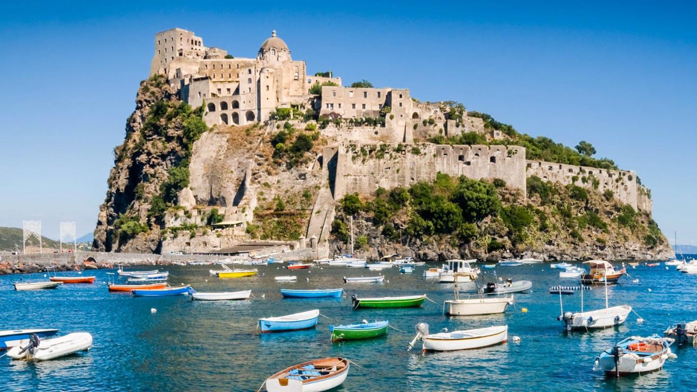 Boat excursions to Ischia